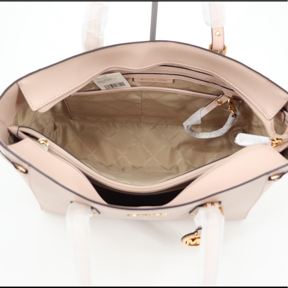 Brand New Michael Kors Voyager Saffiano Leather Tote Pink - Picture 11 of 12